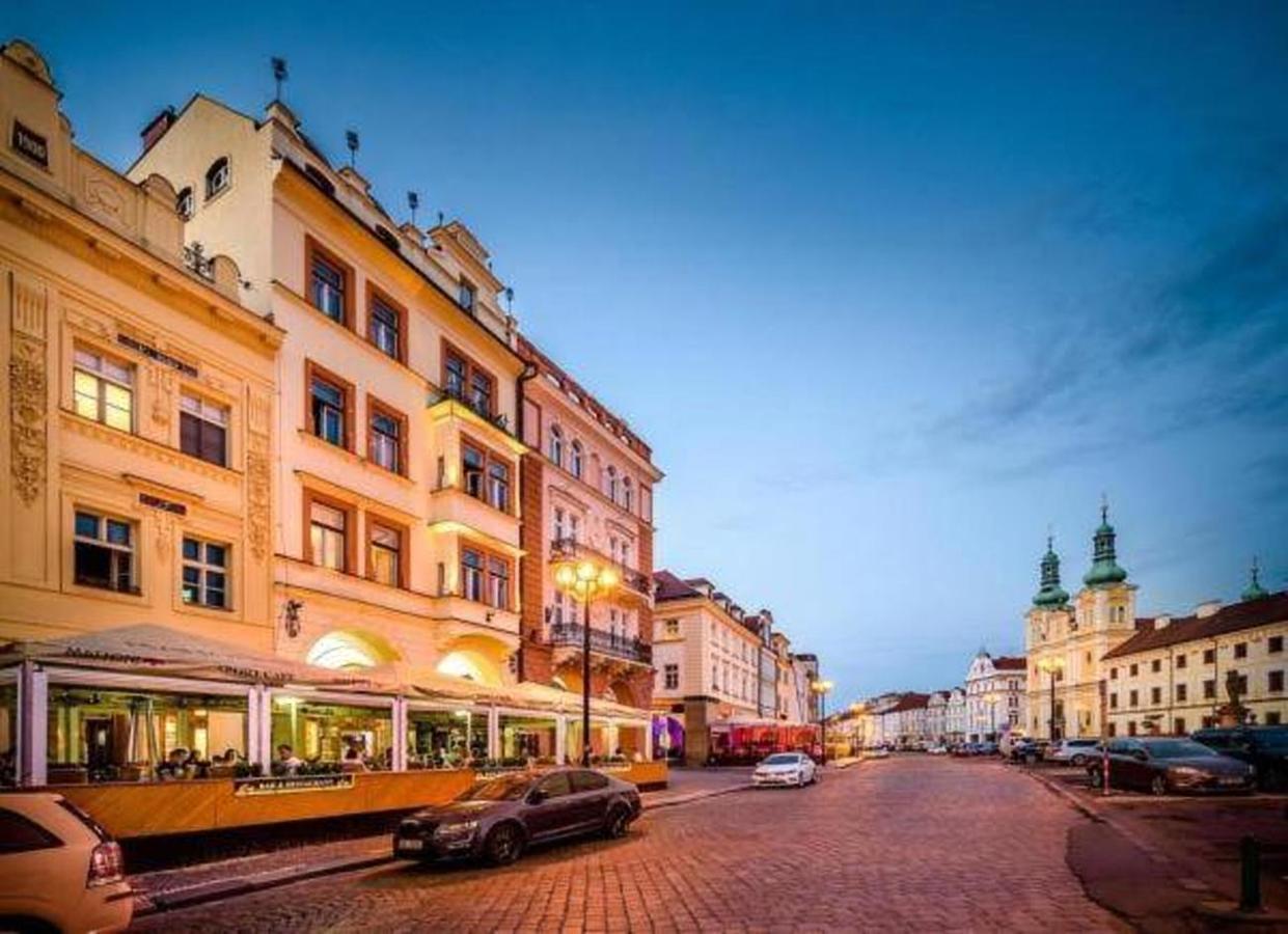 Unique Central Square Business Apt. Hradec Králové Eksteriør billede