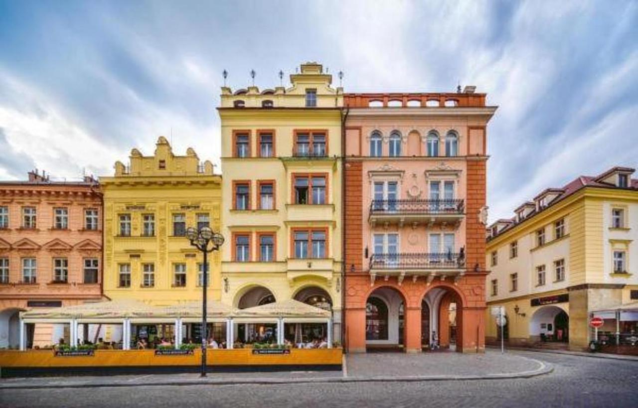 Unique Central Square Business Apt. Hradec Králové Eksteriør billede